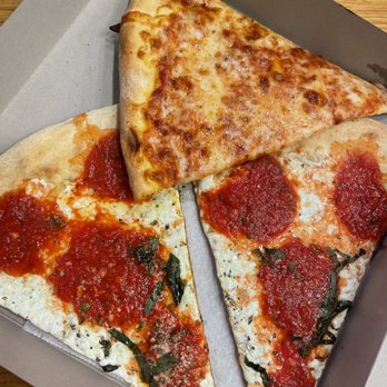 La Vera Pizza: True Italian Taste in Every Bite