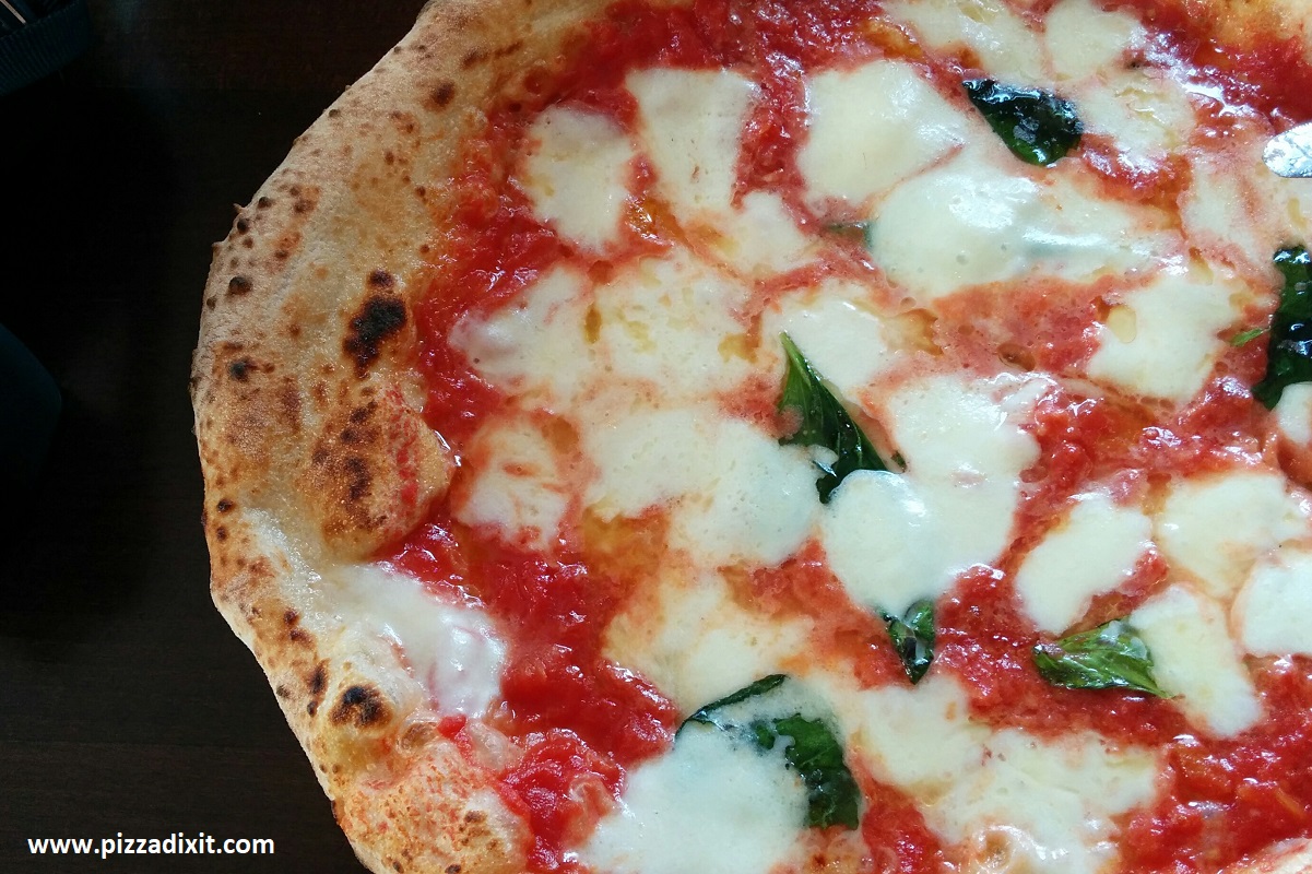 Queen Margherita Pizza: Regal Taste Fit for Royalty